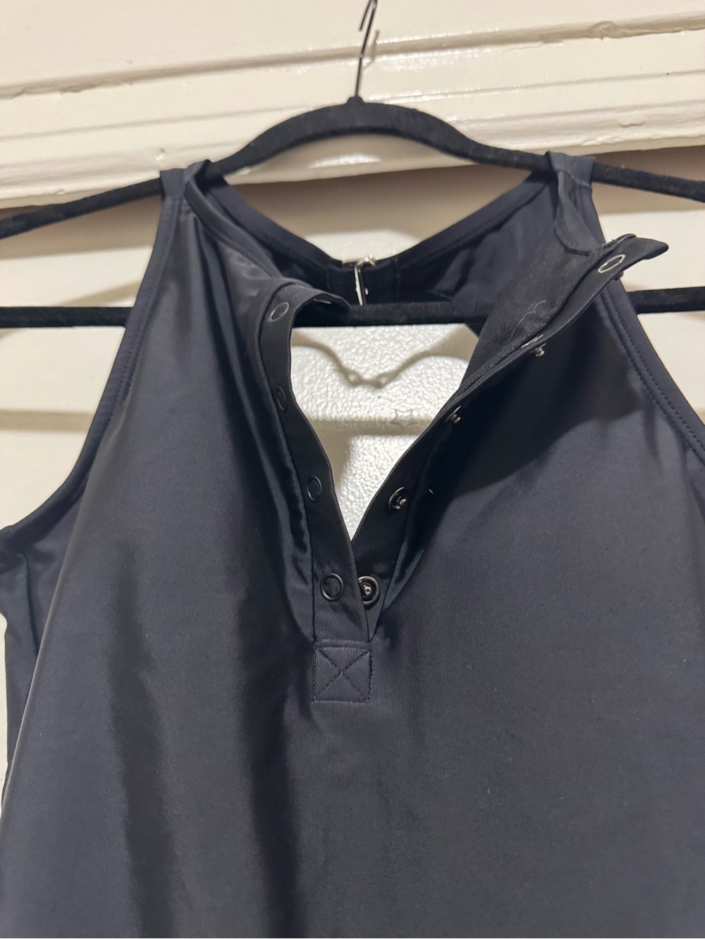 Kona Sol bathing suit black front shape size M